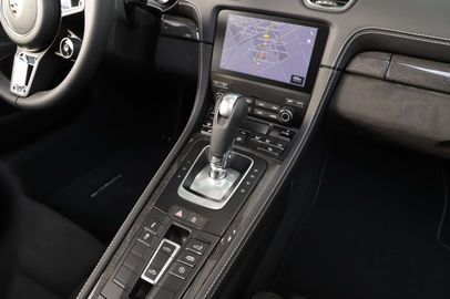 Car image 28