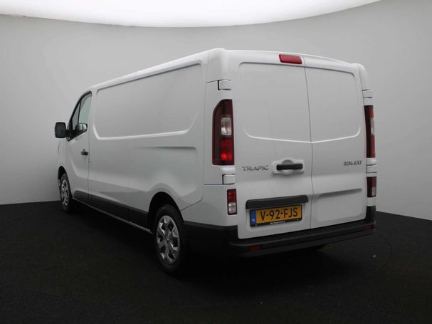 Renault Trafic dCi 110 81 kW image number 3