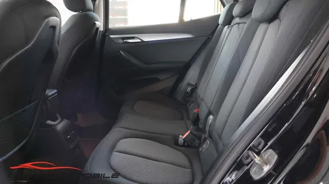 Car image 37
