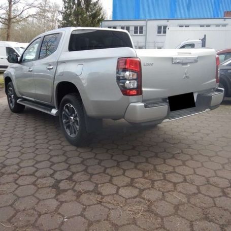 Mitsubishi L200 Double Cab 110 kW image number 7