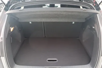 Car image 36