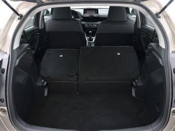 Car image 36