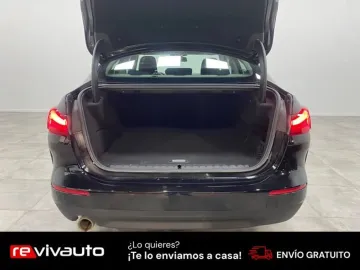 Car image 25