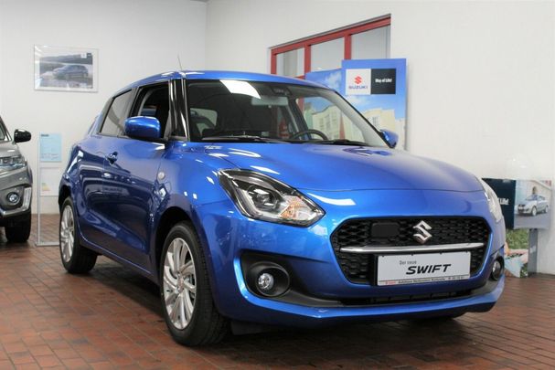 Suzuki Swift 1.2 Hybrid Comfort 61 kW image number 4