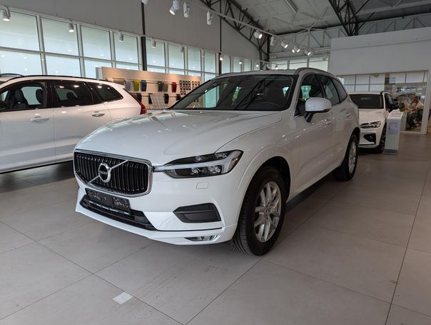 Volvo XC60 B4 AWD Momentum Pro 145 kW image number 1