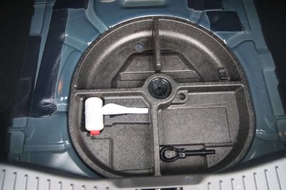 Car image 33