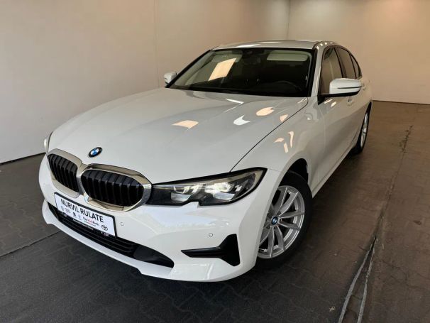 BMW 320d xDrive 140 kW image number 30