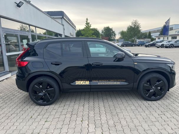 Volvo XC40 B3 Plus Black Edition 120 kW image number 12