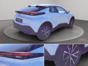 Car image 19