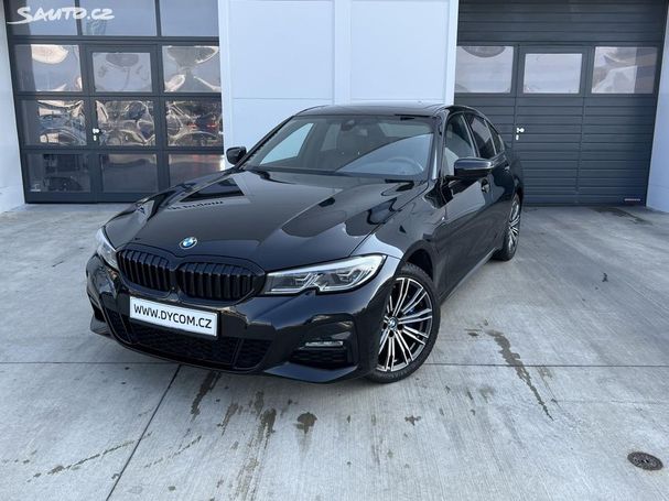 BMW 330e M Sport xDrive 215 kW image number 1