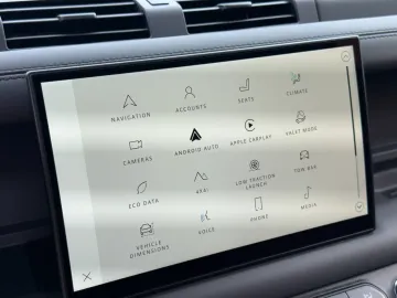 Car image 32