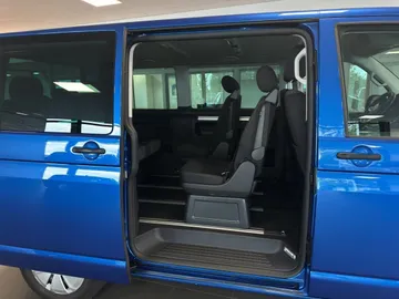 Car image 35
