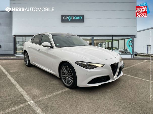 Alfa Romeo Giulia 2.2 AT8 Lusso 142 kW image number 2