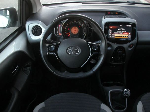 Toyota Aygo 53 kW image number 17