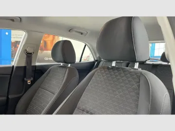Car image 39