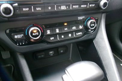 Car image 41