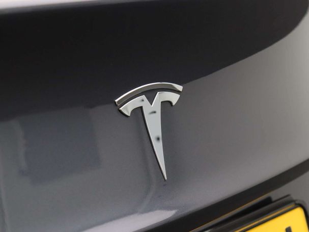 Tesla Model 3 211 kW image number 32