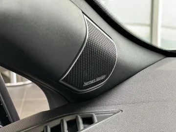 Car image 50