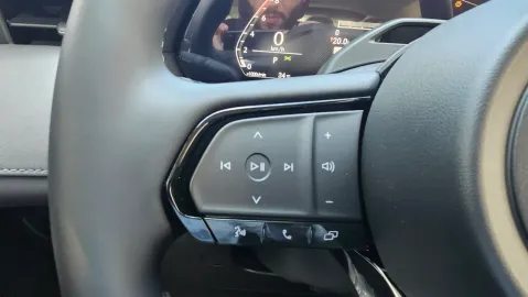Car image 27