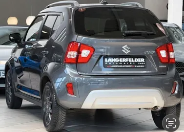 Car image 5