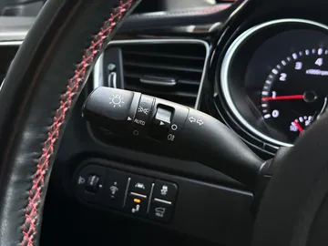 Car image 35
