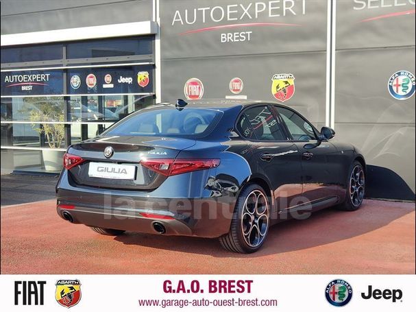 Alfa Romeo Giulia 2.2 AT8 140 kW image number 4