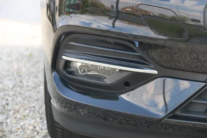 Car image 36