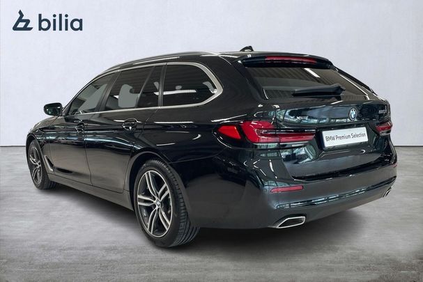 BMW 520d Touring xDrive 140 kW image number 4