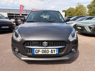 Car image 3