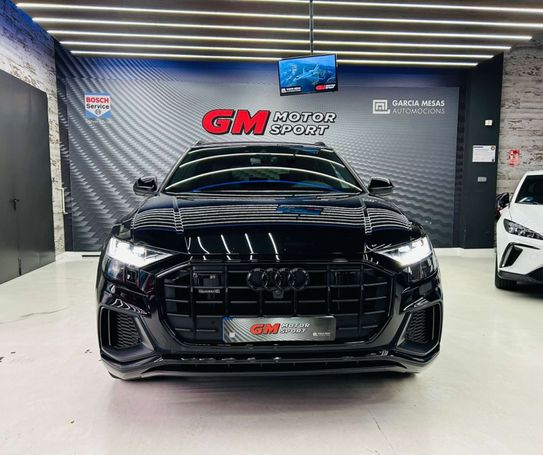 Audi Q8 55 TFSI quattro Tiptronic 250 kW image number 2