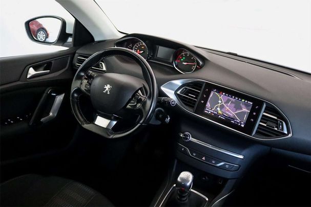 Peugeot 308 SW 130 S&S Allure 96 kW image number 30