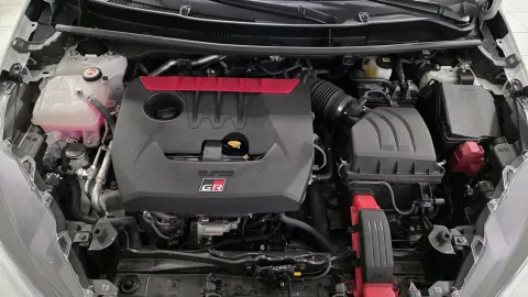 Car image 37