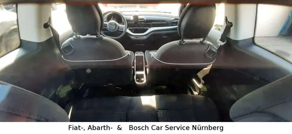 Car image 19