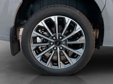 Car image 26