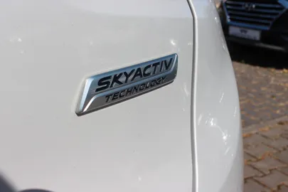 Car image 23