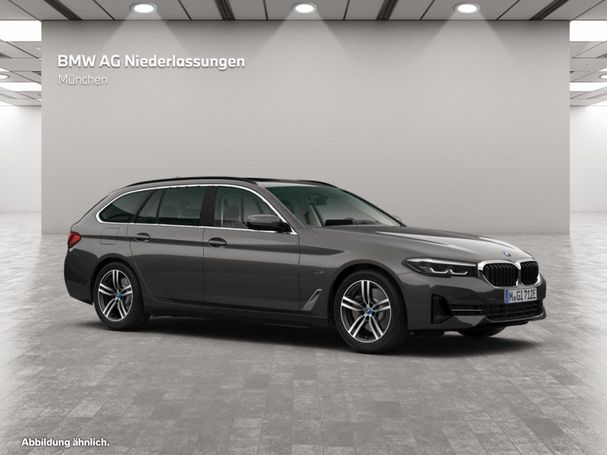 BMW 530 Touring xDrive 215 kW image number 9