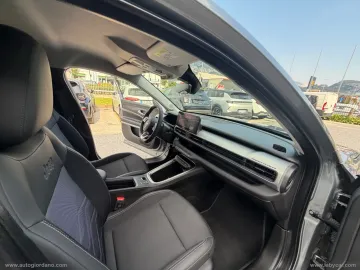 Car image 28