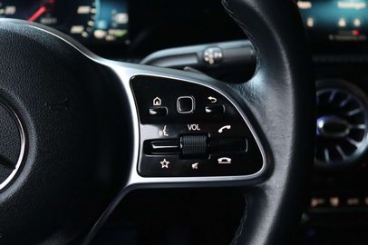 Car image 37