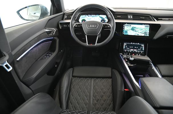 Audi e-tron 55 S-line Sportback 300 kW image number 35