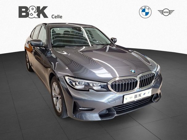 BMW 330i 190 kW image number 3