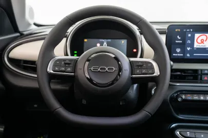 Car image 41