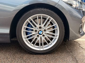Car image 38