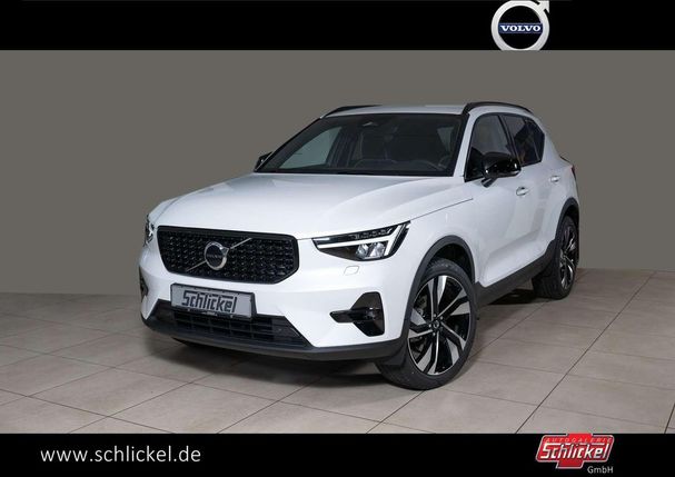 Volvo XC40 B3 Plus Dark 120 kW image number 1