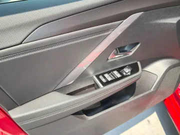 Car image 35