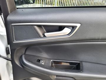 Car image 36