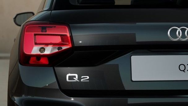 Audi Q2 35 TFSI S-line 110 kW image number 10