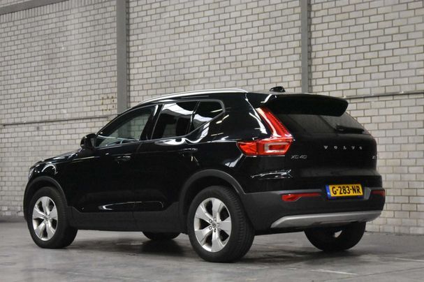 Volvo XC40 T3 Momentum Pro 120 kW image number 2