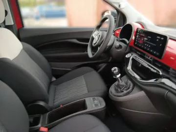 Car image 16