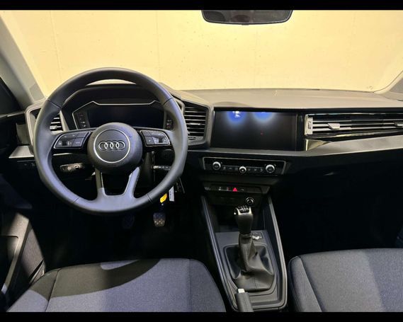 Audi A1 30 TFSI Allstreet Business 81 kW image number 3