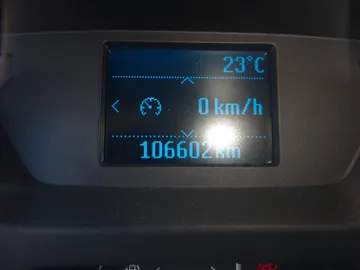 Car image 28